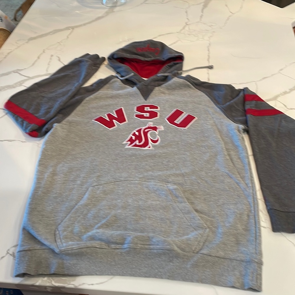 Men’s Hooded WSU Sweat Shirt
